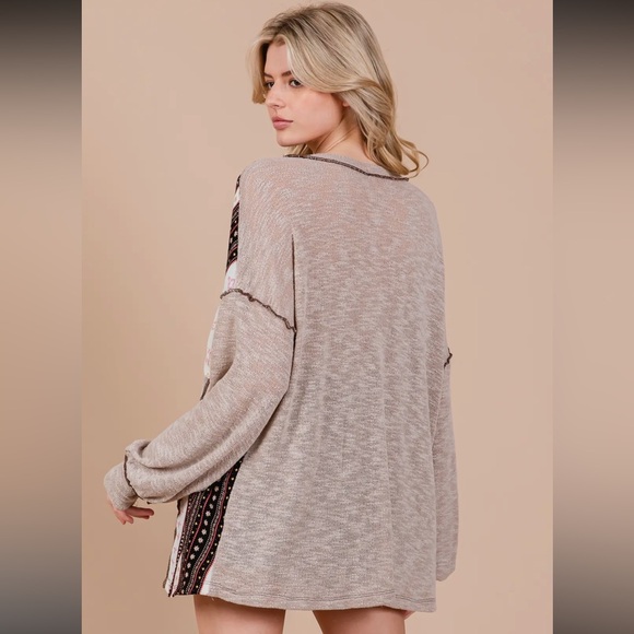 Contrast Boho Round Neck Sweater - Picture 6 of 6